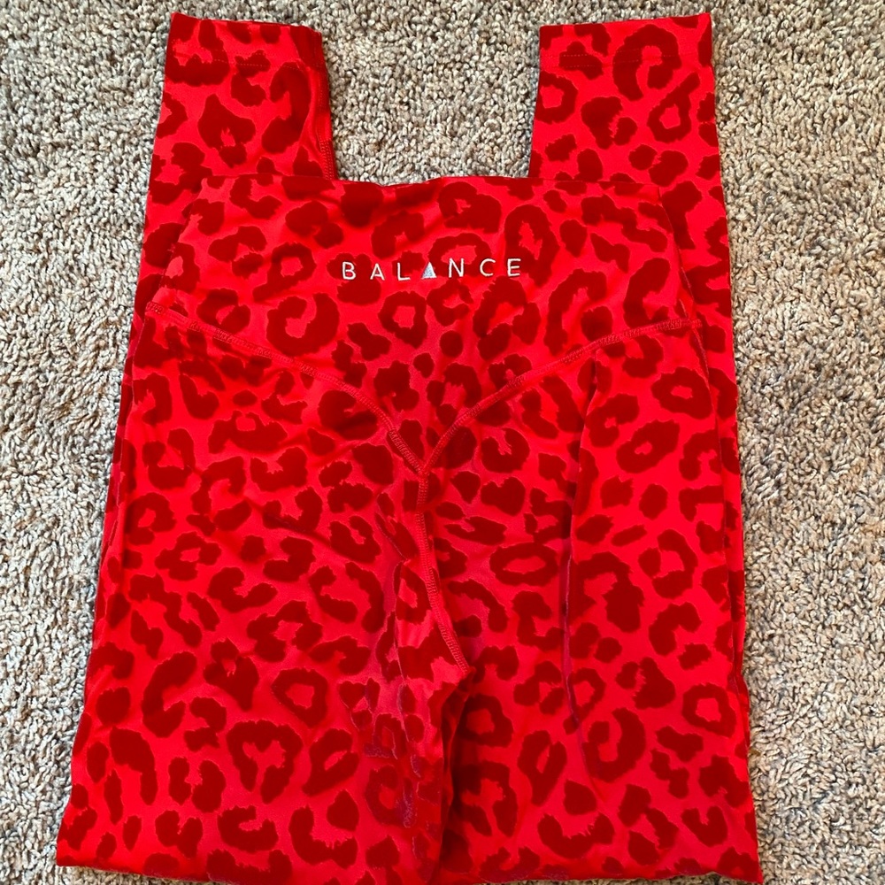 Balance Athletica Red Cheetah leggings size S